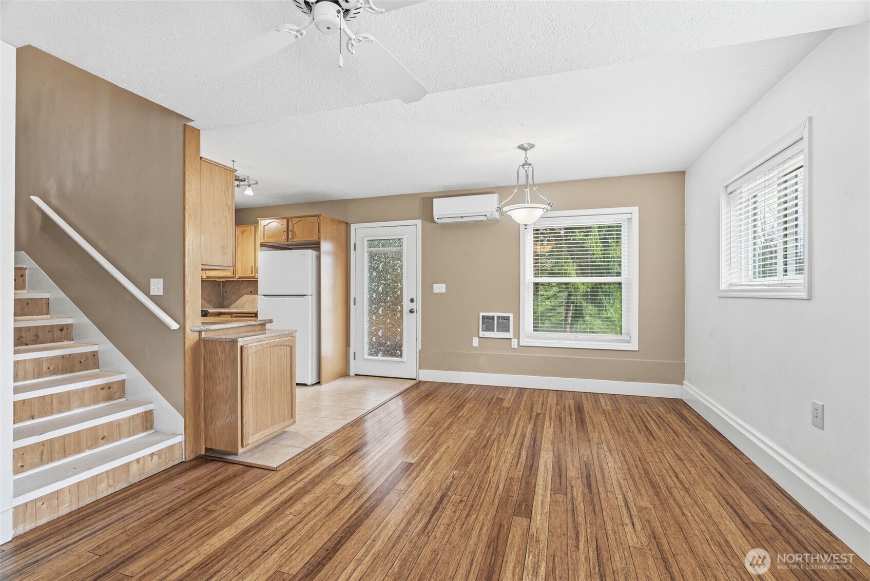 133 W Beacon Hill Drive , Longview, WA 98632