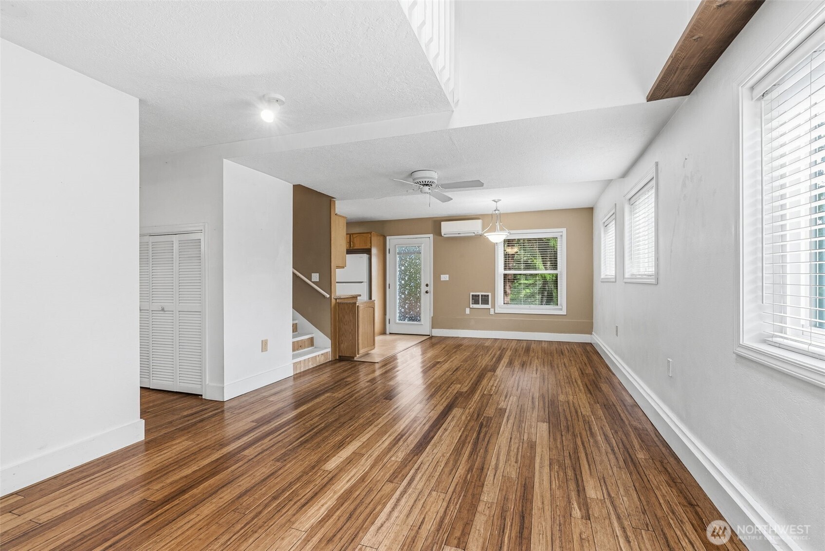 133 W Beacon Hill Drive , Longview, WA 98632