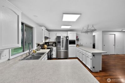 2270 Wellman Place , Oak Harbor, WA 98277 - Photo 7