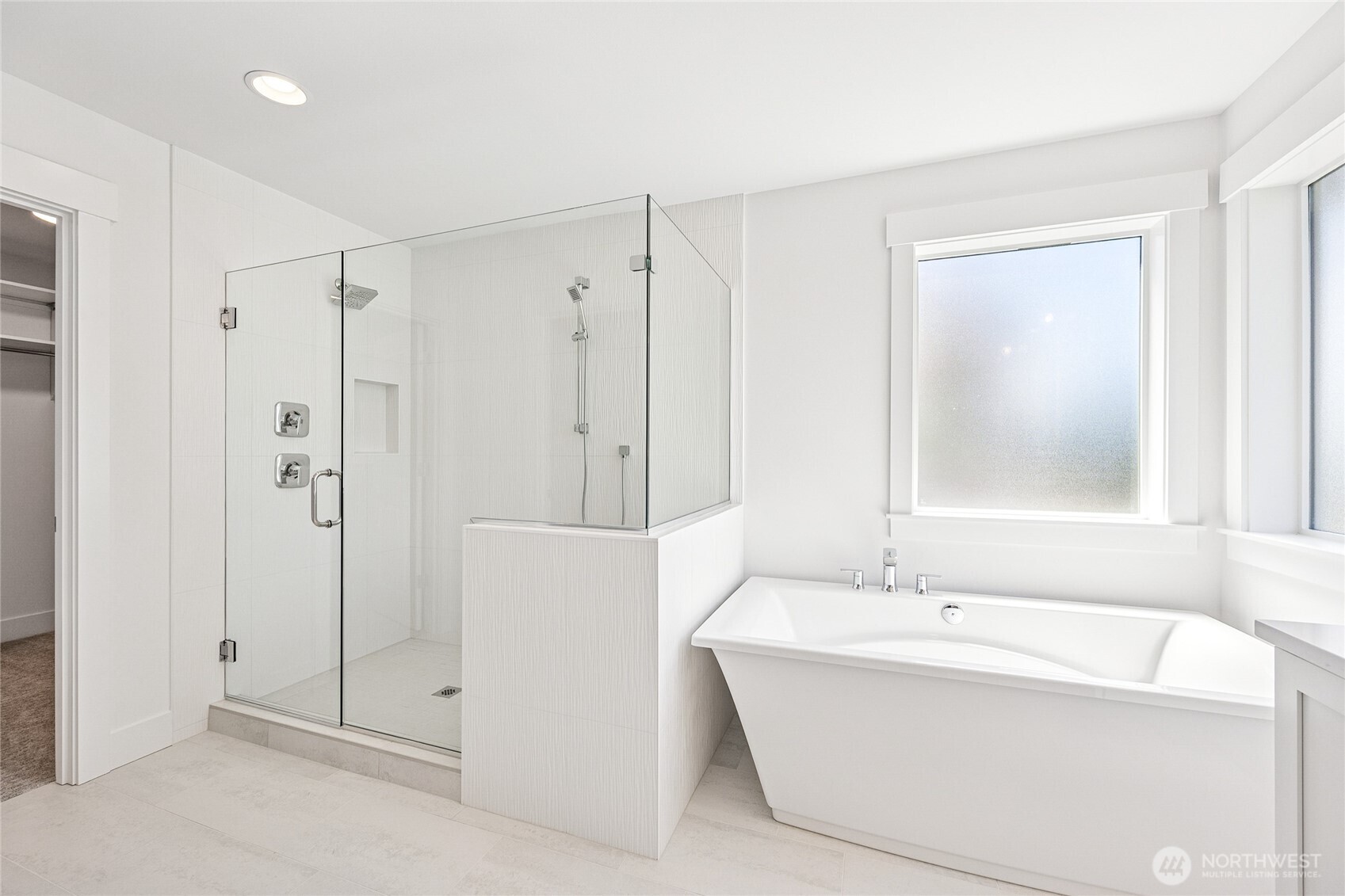 19515 81st Place NE #1, Kenmore, WA 98028