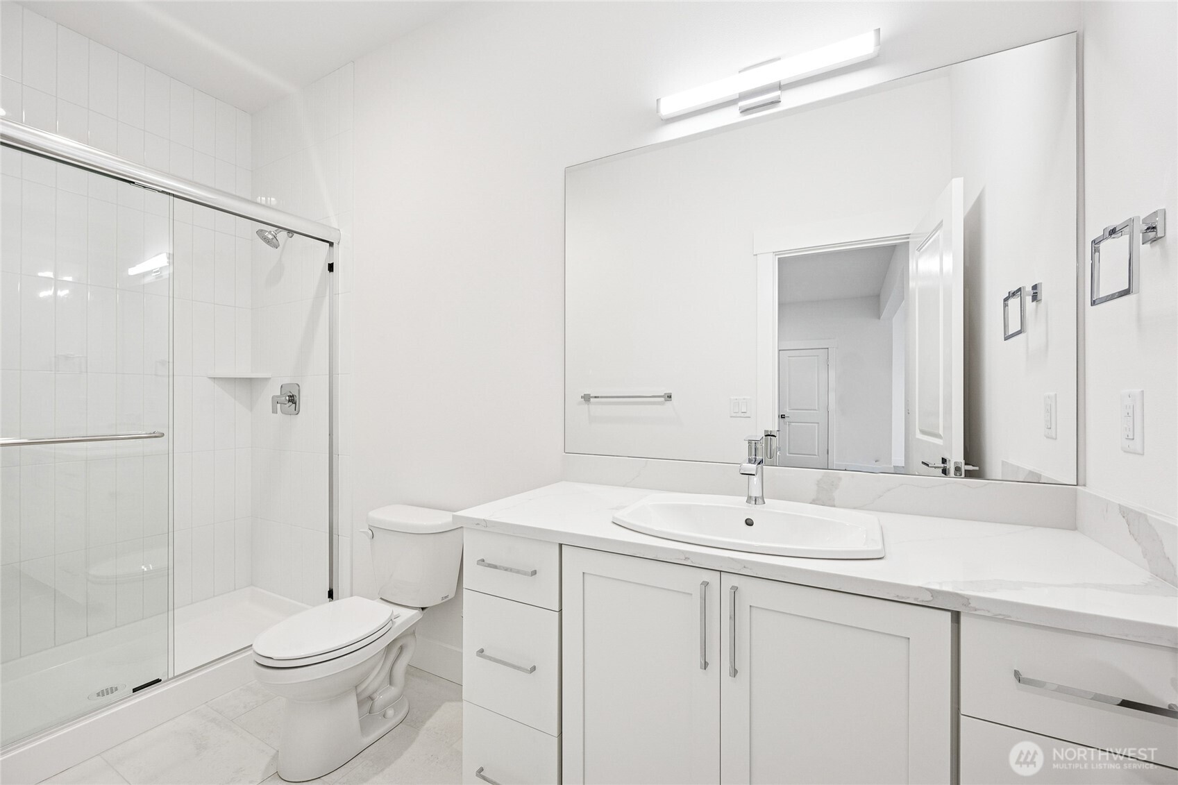 19515 81st Place NE #1, Kenmore, WA 98028