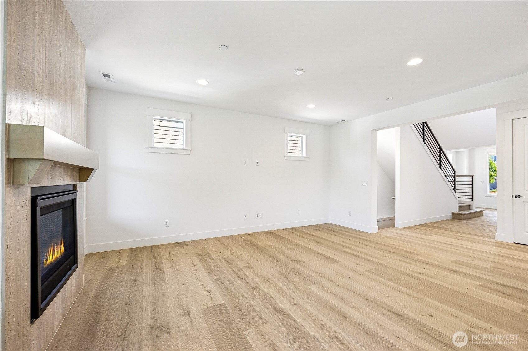 19515 81st Place NE #1, Kenmore, WA 98028