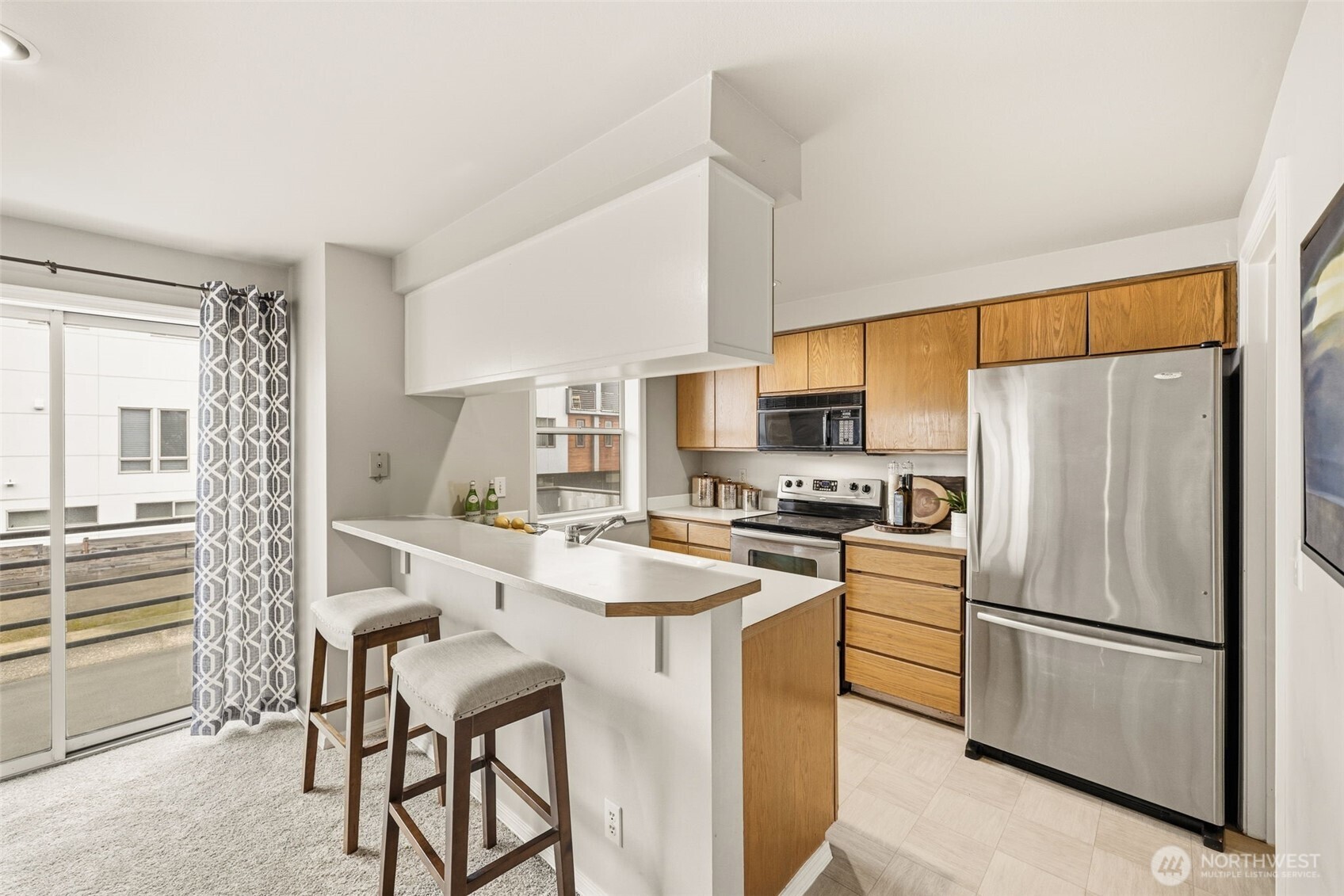 3022 63rd Avenue SW #202, Seattle, WA 98116