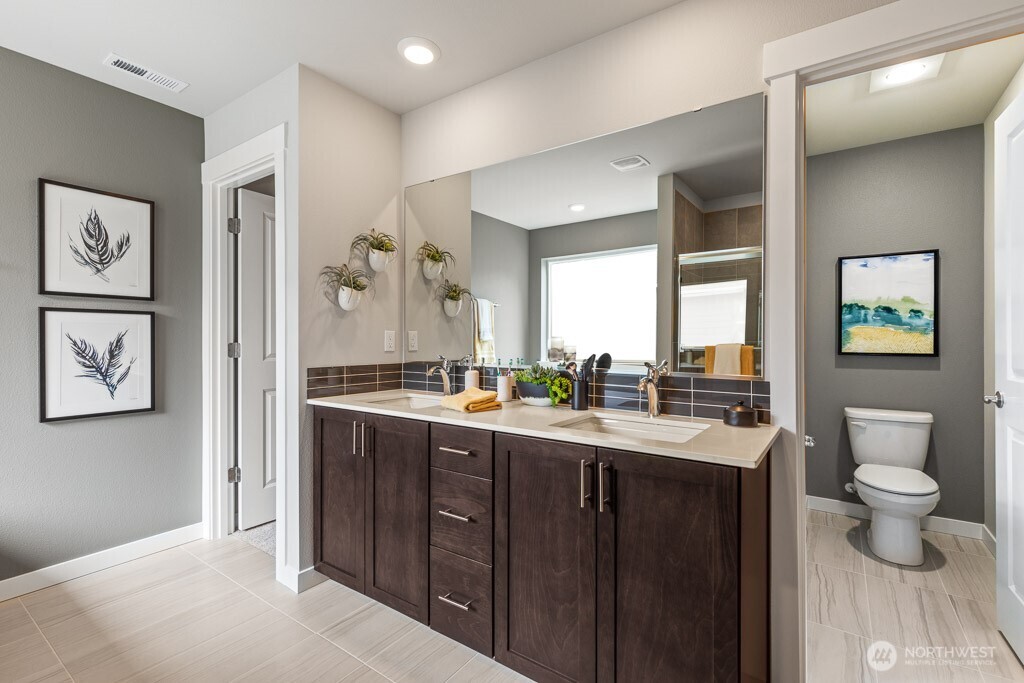 642 SE 12th Place #48, North Bend, WA 98045