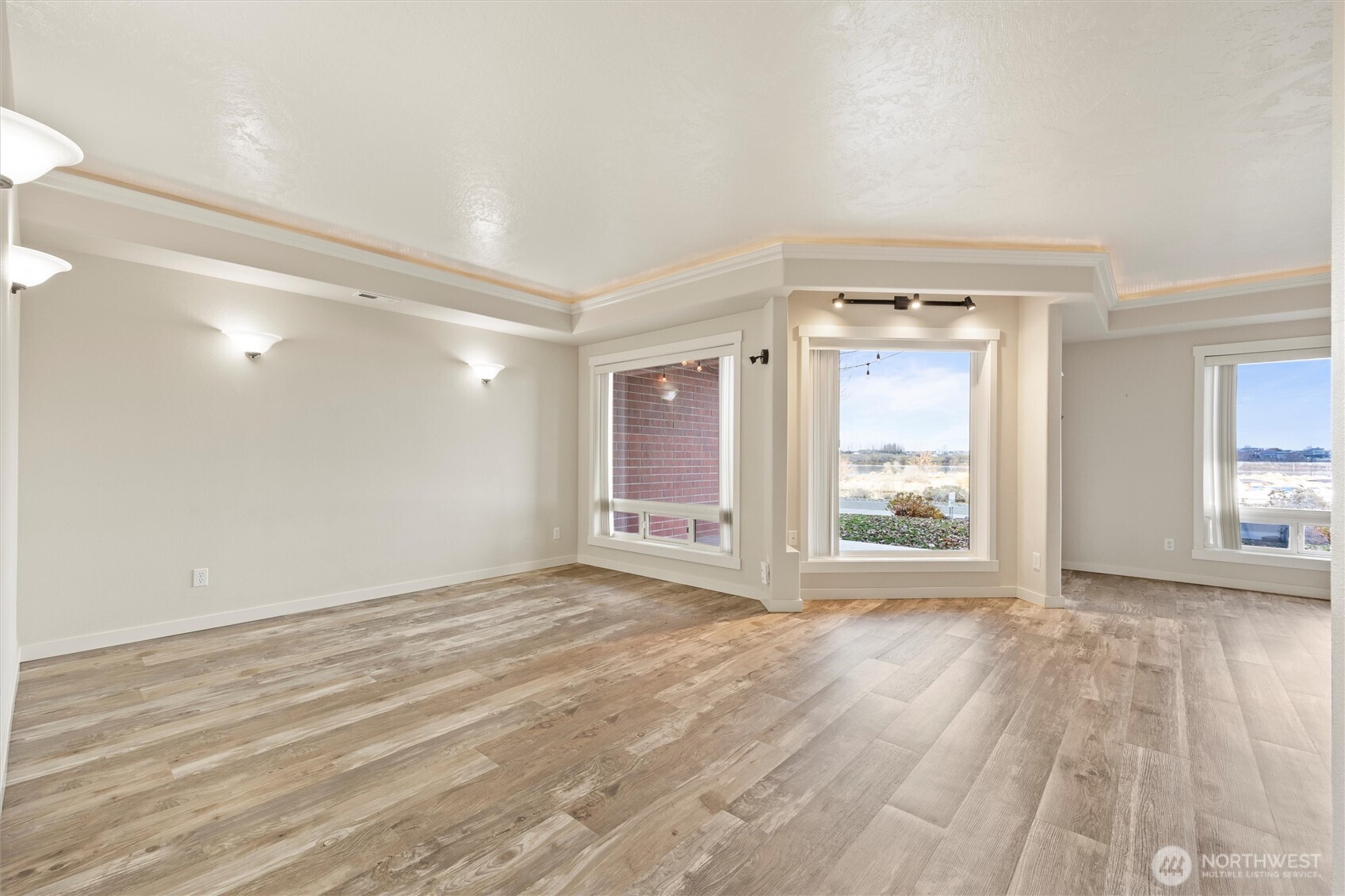 300 Columbia Point Drive #D101, Richland, WA 99352