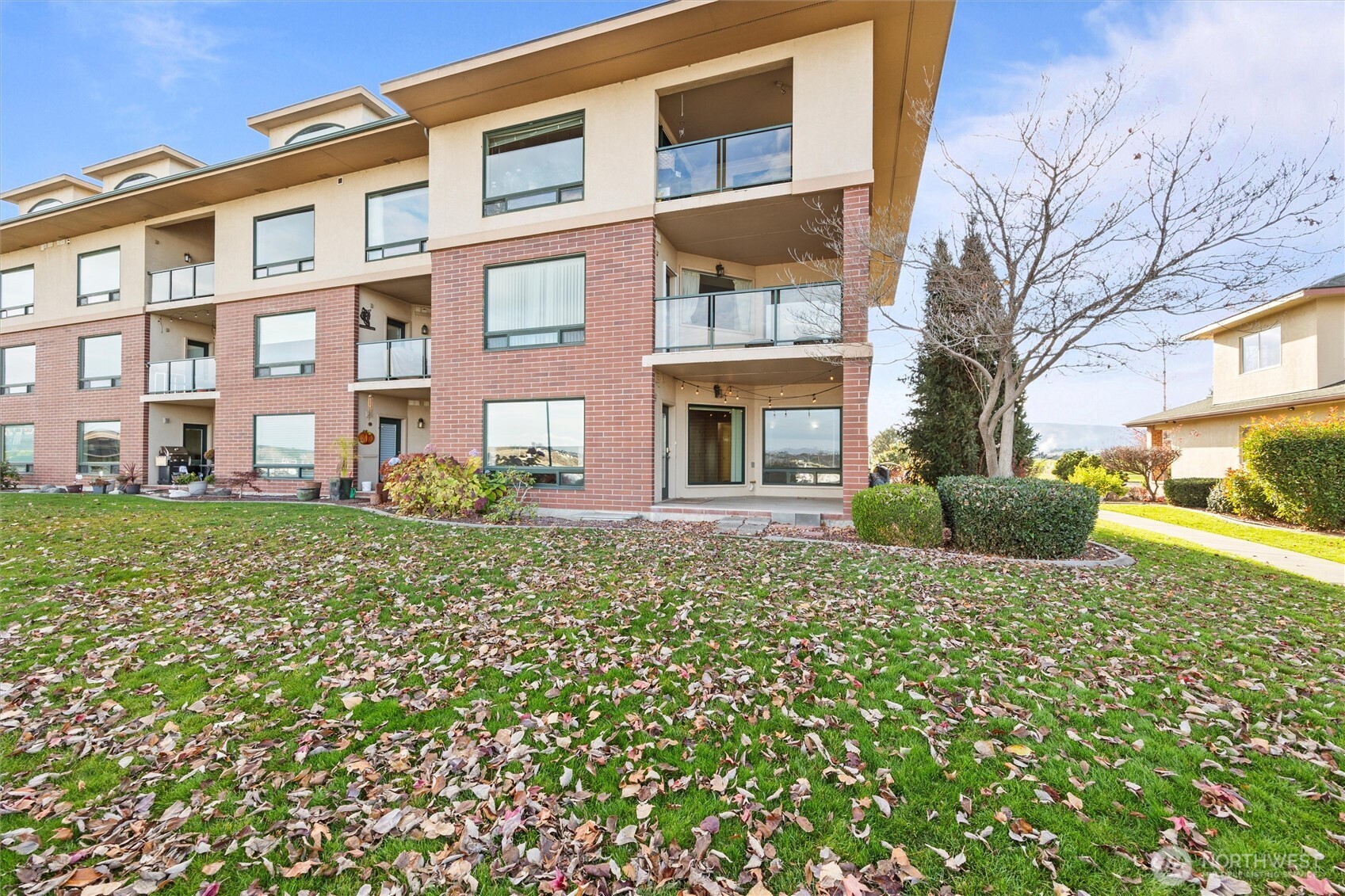 300 Columbia Point Drive #D101, Richland, WA 99352