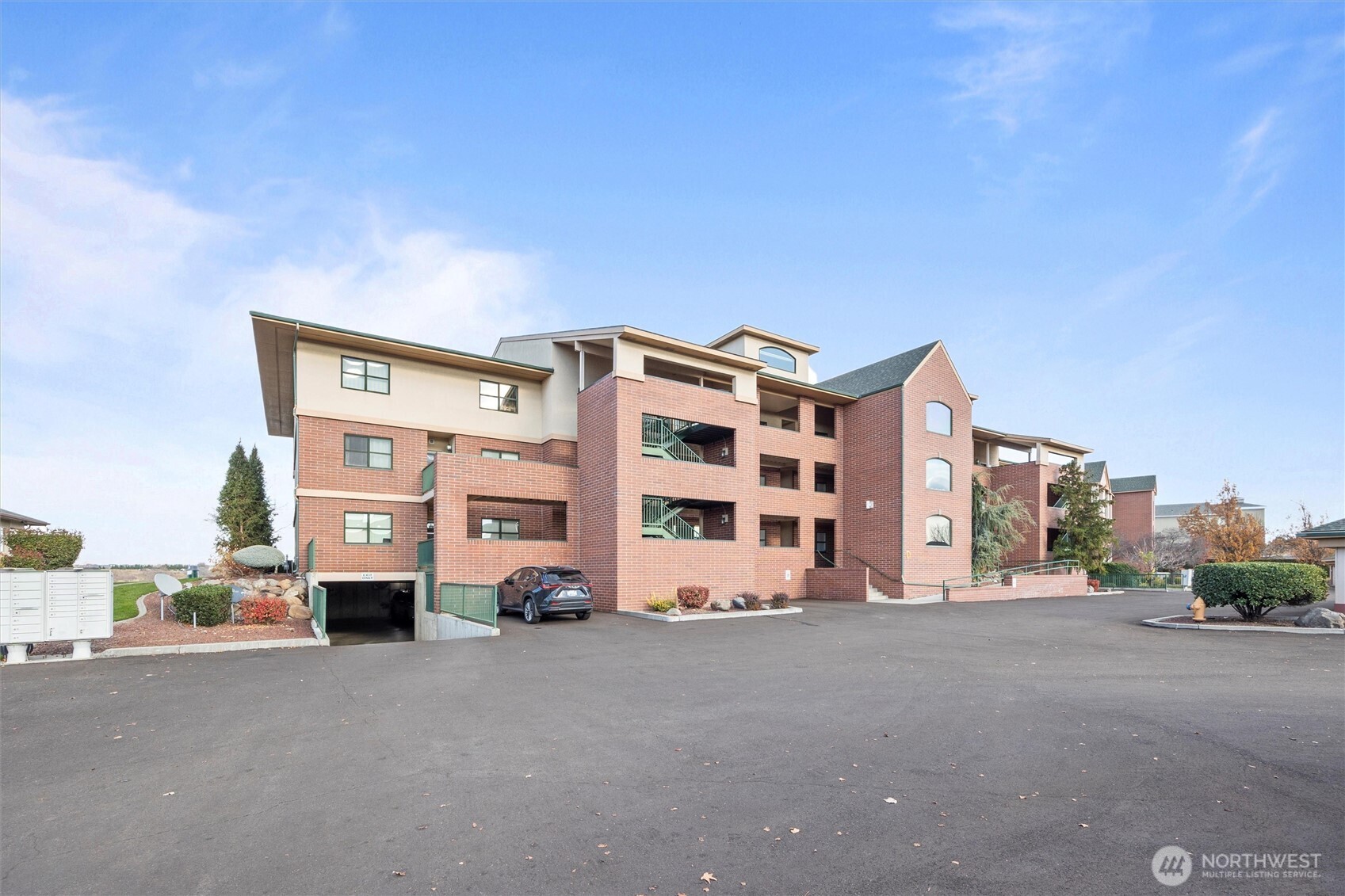 300 Columbia Point Drive #D101, Richland, WA 99352