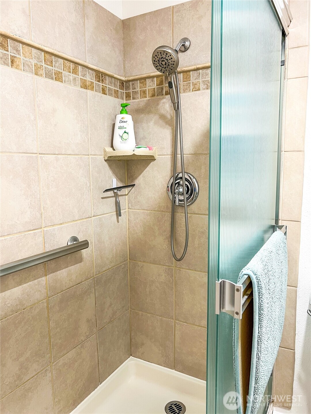 3390 Narrows Lane NE #101, Bremerton, WA 98310