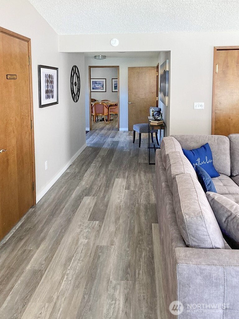 3390 Narrows Lane NE #101, Bremerton, WA 98310