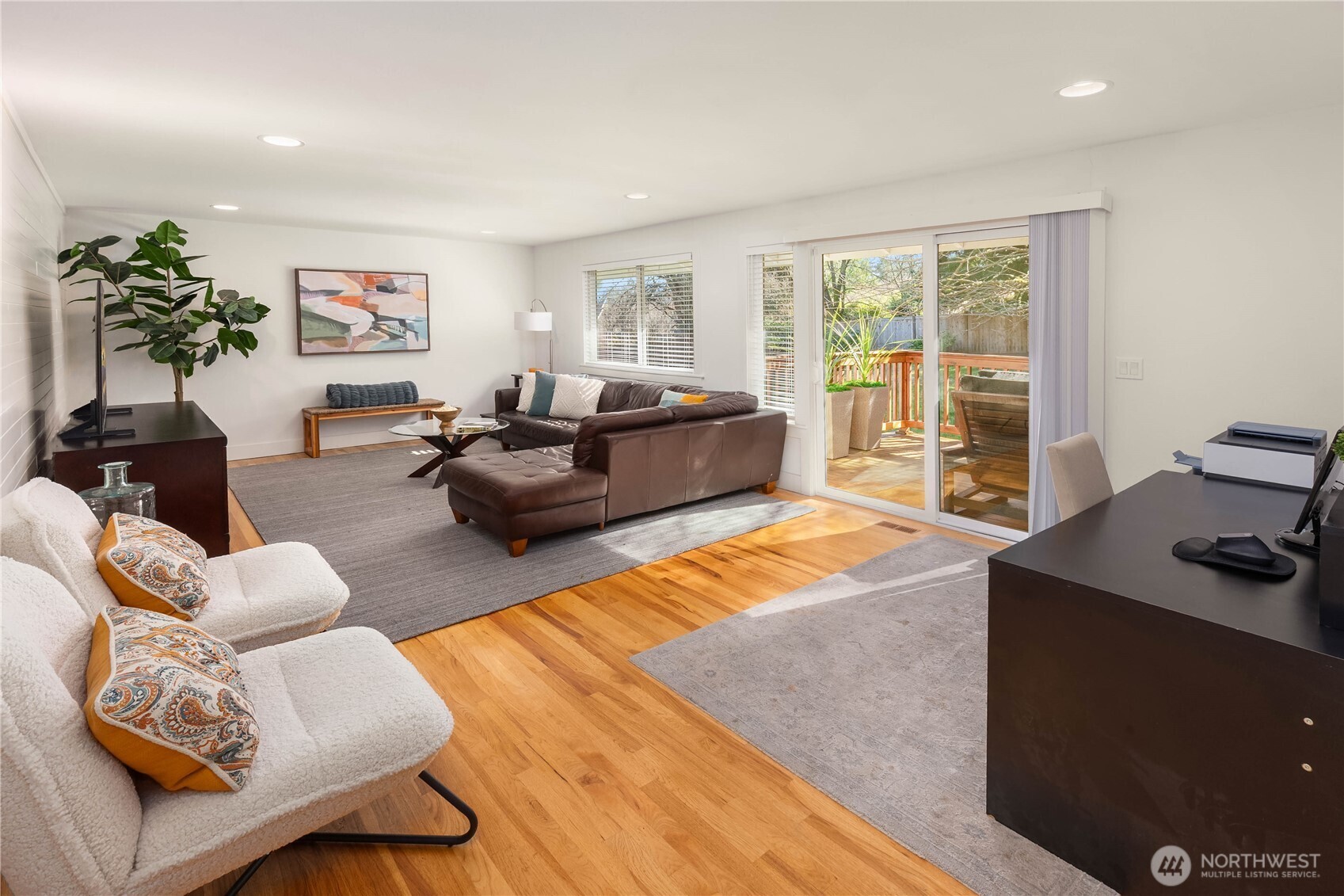 23039 SE 37th Street , Sammamish, WA 98075