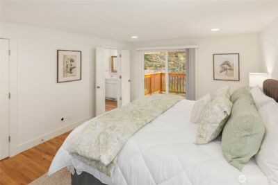 23039 SE 37th Street , Sammamish, WA 98075 - Photo 24