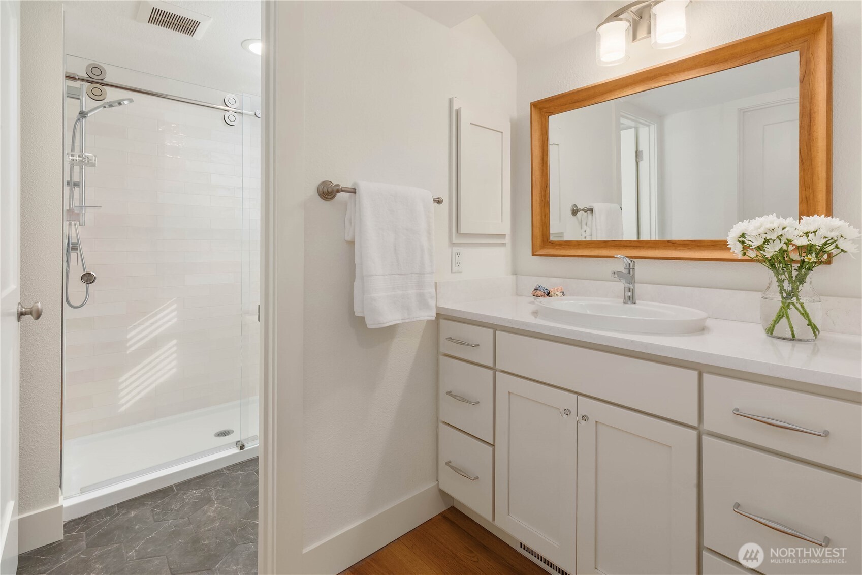 23039 SE 37th Street , Sammamish, WA 98075