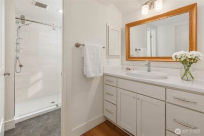 23039 SE 37th Street , Sammamish, WA 98075 - Photo 26