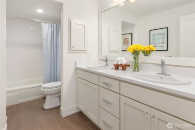 23039 SE 37th Street , Sammamish, WA 98075 - Photo 29