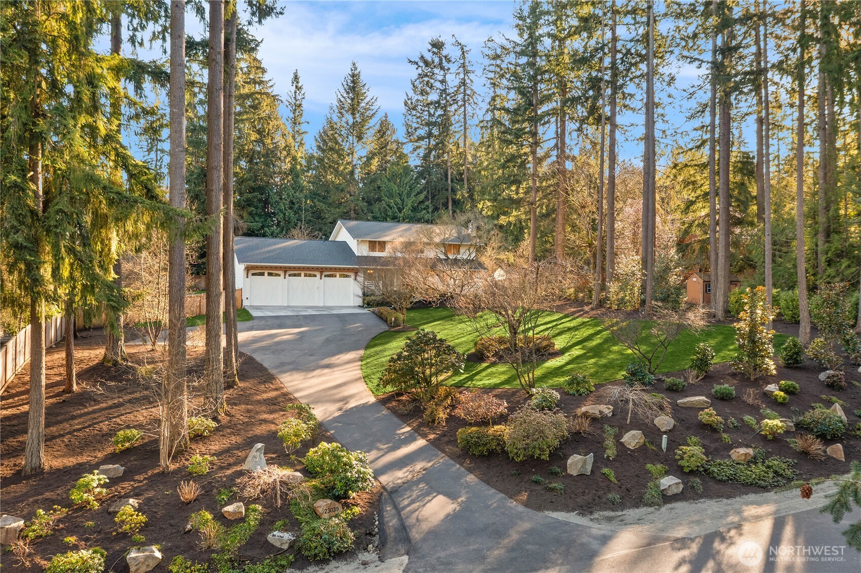 23039 SE 37th Street , Sammamish, WA 98075