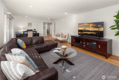 23039 SE 37th Street , Sammamish, WA 98075 - Photo 10