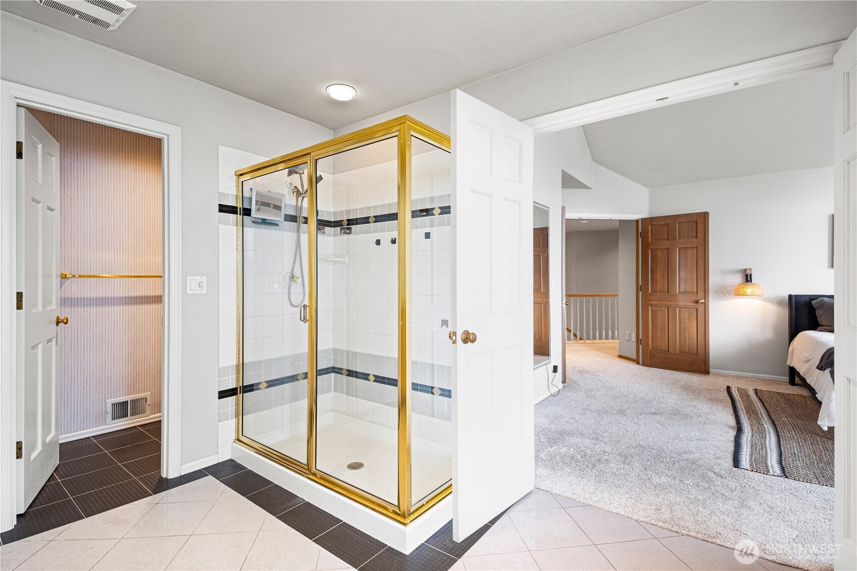 9673 NE Pilot Court , Kingston, WA 98346