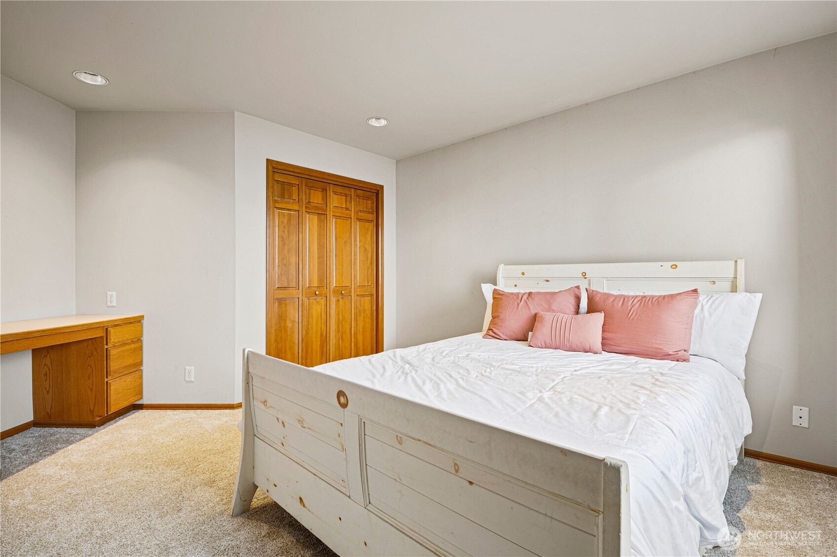 9673 NE Pilot Court , Kingston, WA 98346