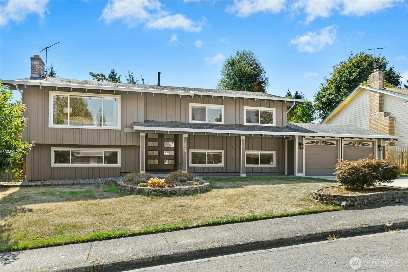 12563 SE 71st Street , Newcastle, WA 98056