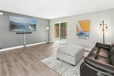 12563 SE 71st Street , Newcastle, WA 98056 - Photo 18