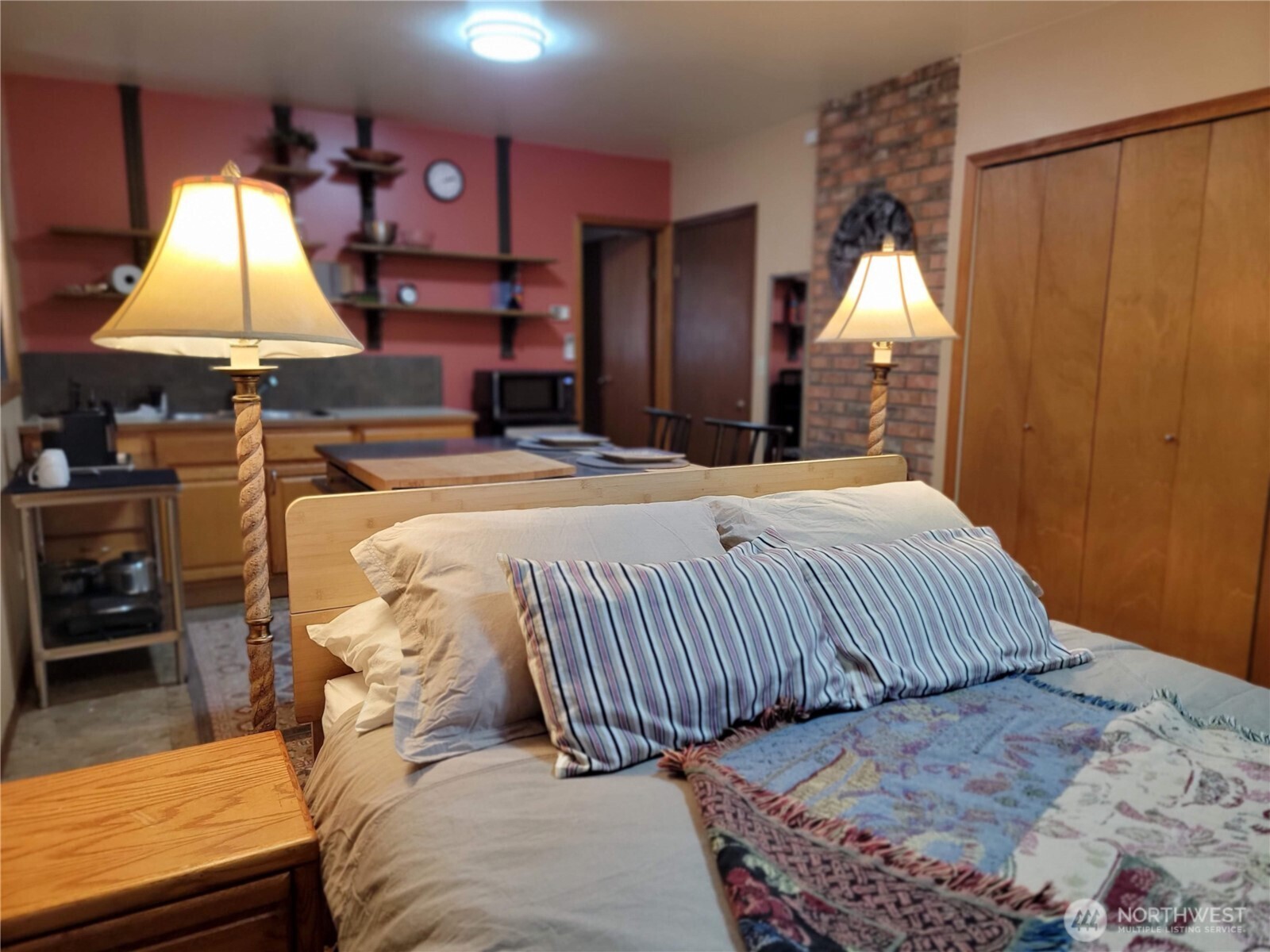 55 Gold Mountain Road , Republic, WA 99166