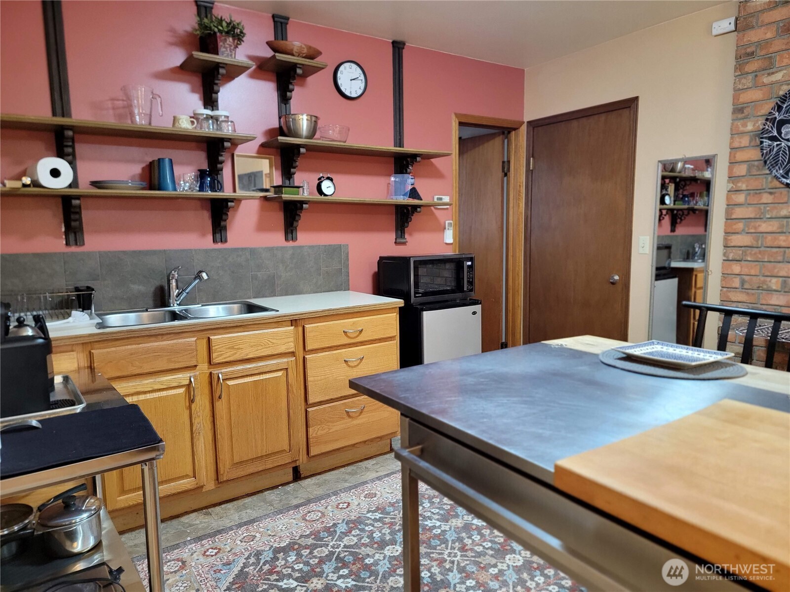 55 Gold Mountain Road , Republic, WA 99166