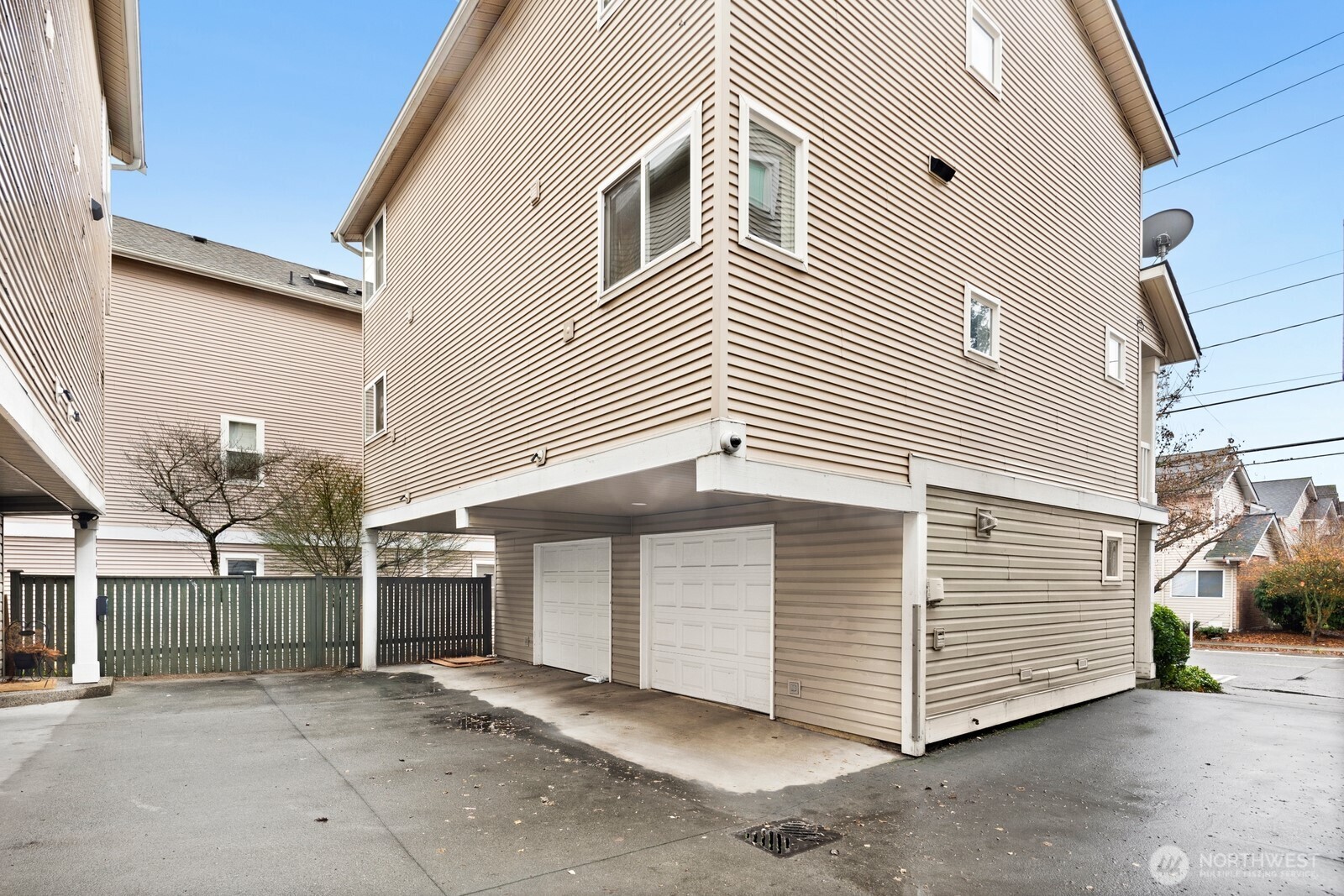 1150 N 90th , Seattle, WA 98103