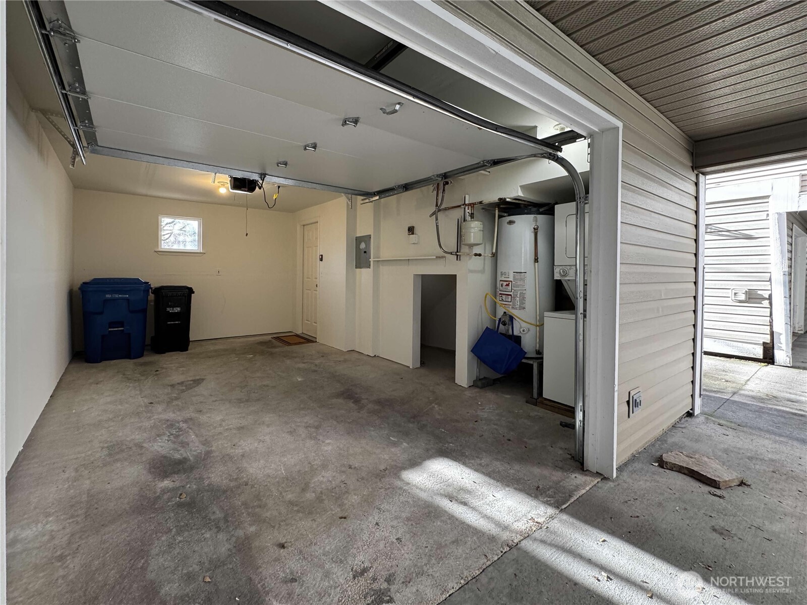 1150 N 90th , Seattle, WA 98103