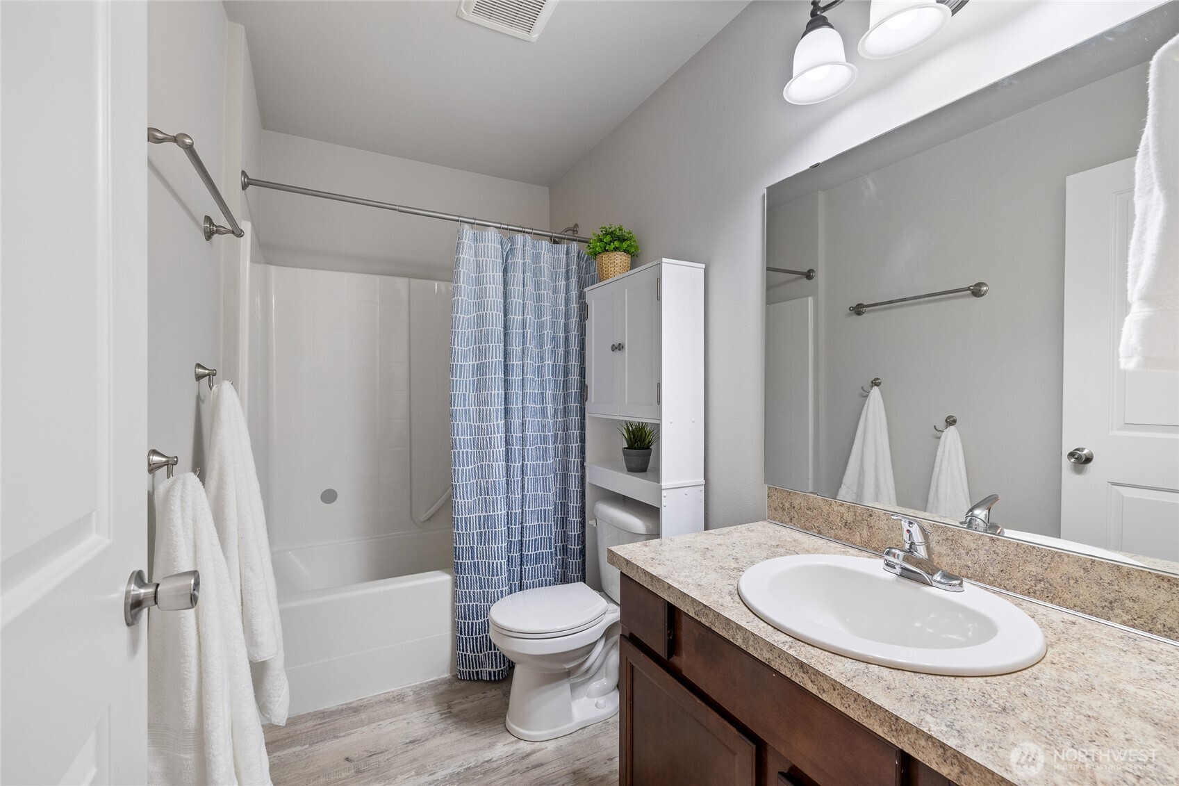 1017 W Main Street #C102, Monroe, WA 98272