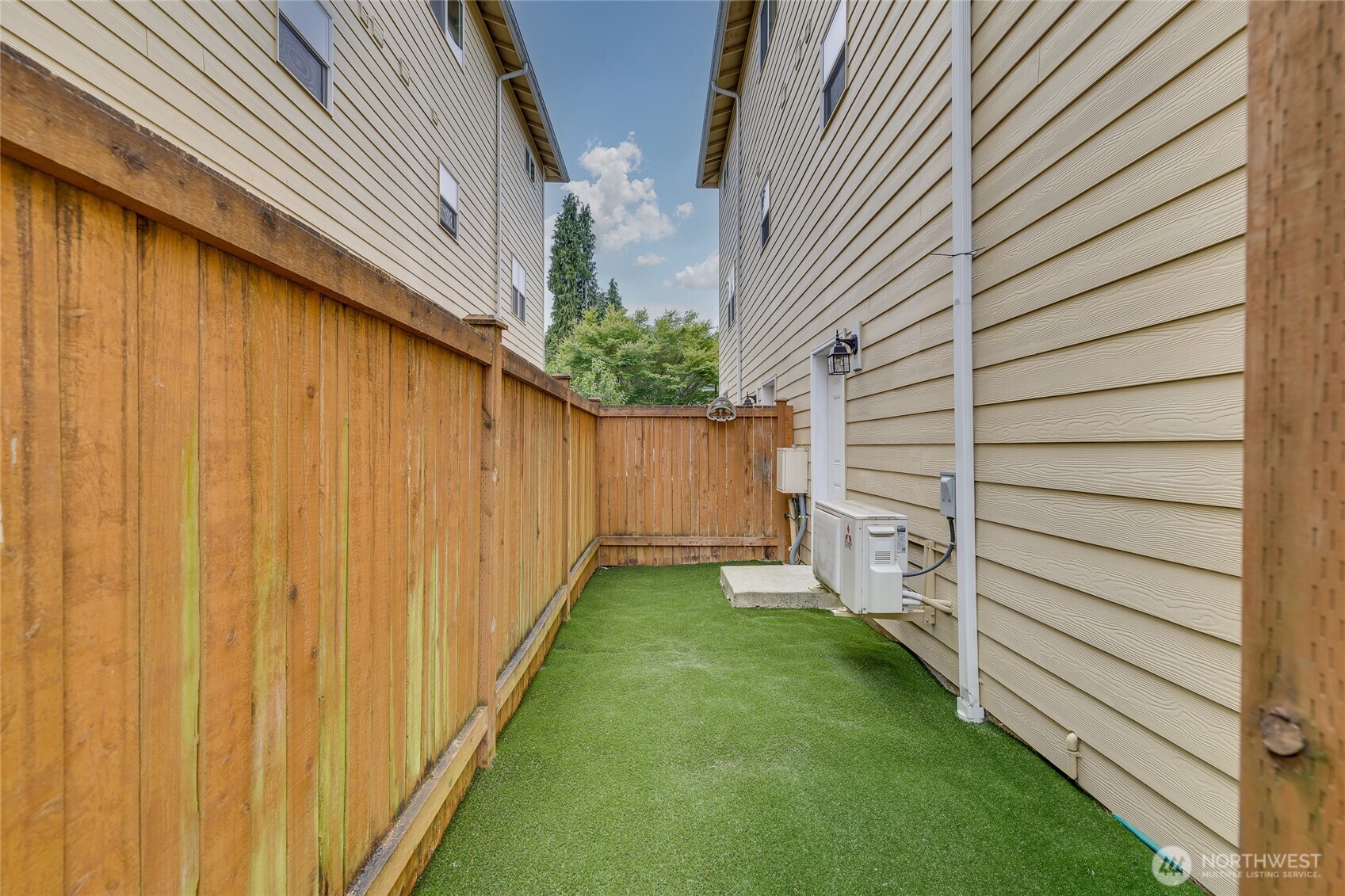 1017 W Main Street #C102, Monroe, WA 98272