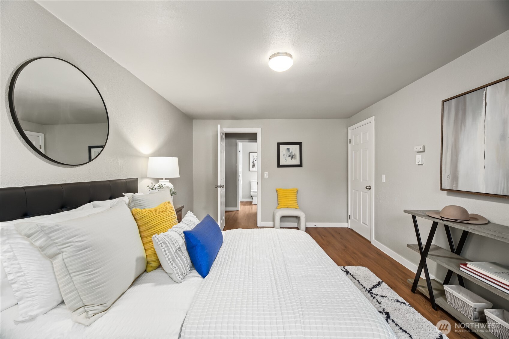 12527 NE 117th Place #F5, Kirkland, WA 98034