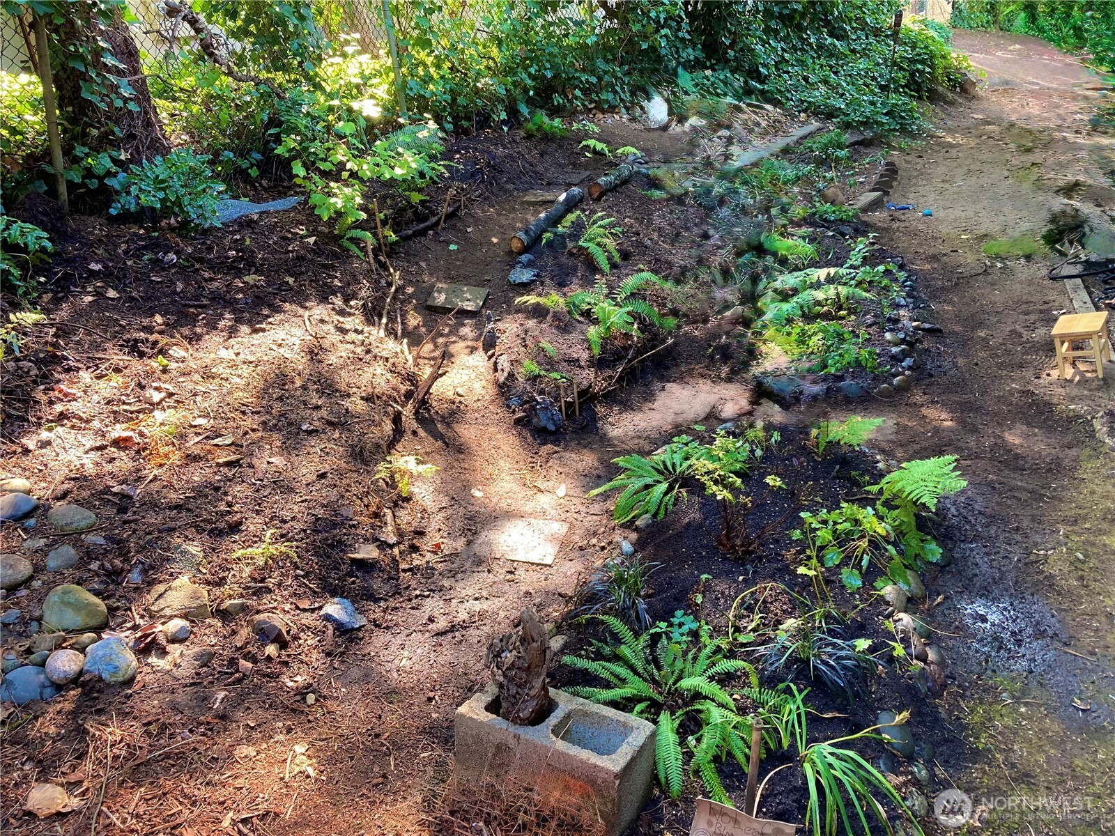 12527 NE 117th Place #F5, Kirkland, WA 98034