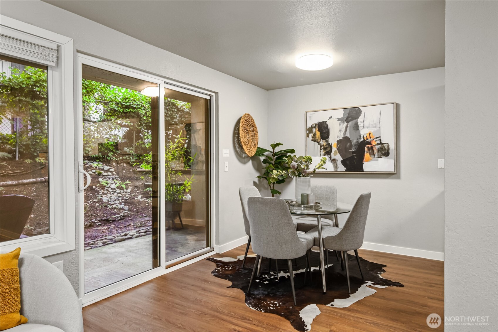 12527 NE 117th Place #F5, Kirkland, WA 98034