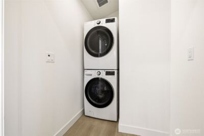 526 N 100th Street , Seattle, WA 98133 - Photo 11