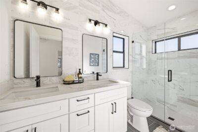 526 N 100th Street , Seattle, WA 98133 - Photo 14