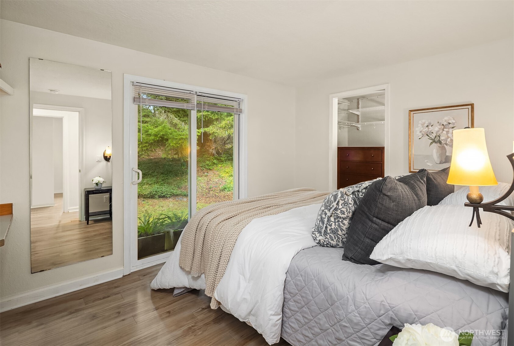 19814 10th Drive SE, Bothell, WA 98012-7701