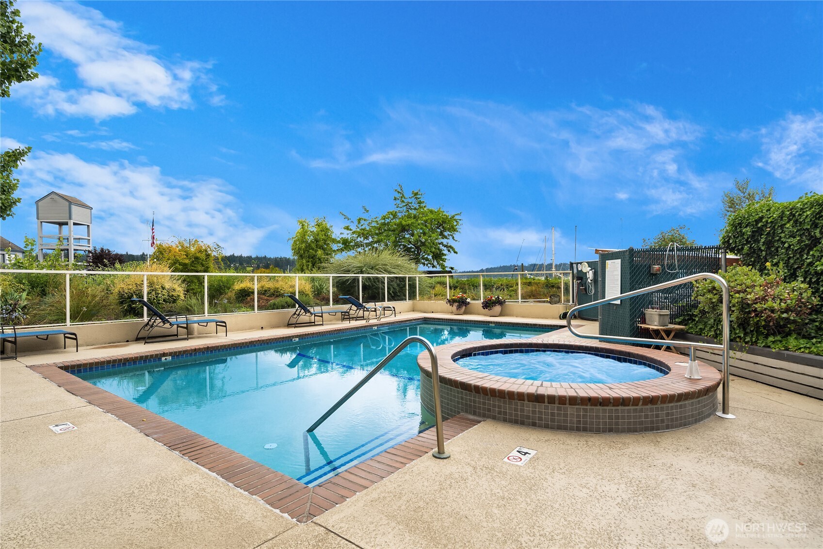 6121 NE 175th Street #A308, Kenmore, WA 98028