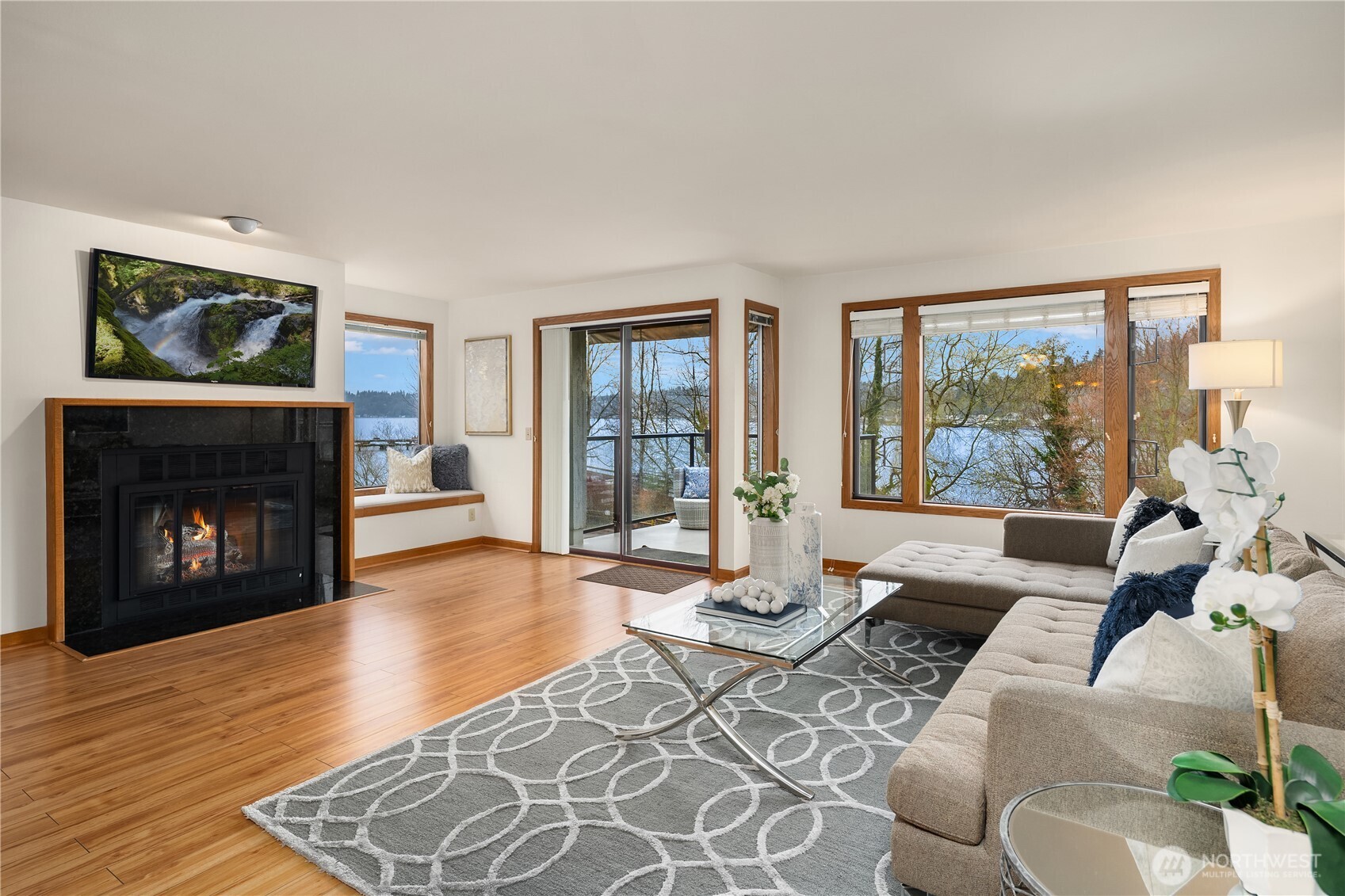 6121 NE 175th Street #A308, Kenmore, WA 98028