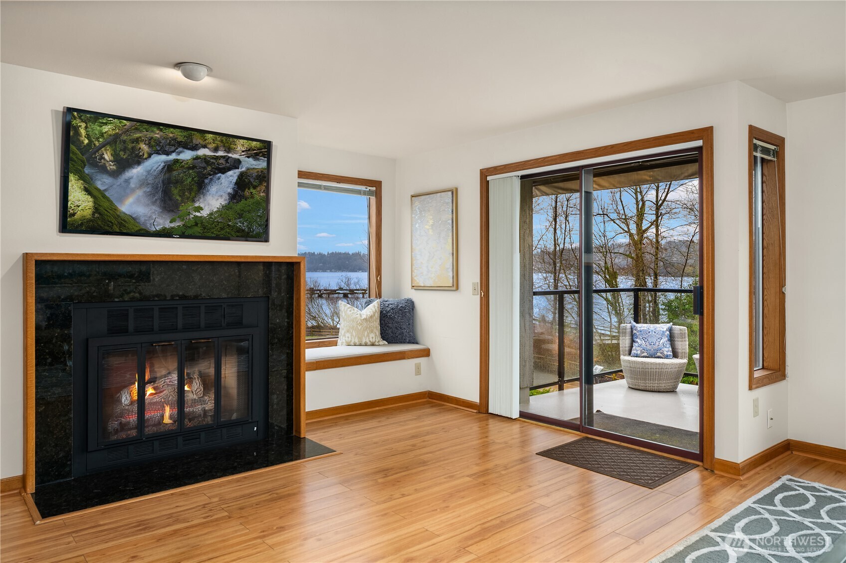 6121 NE 175th Street #A308, Kenmore, WA 98028