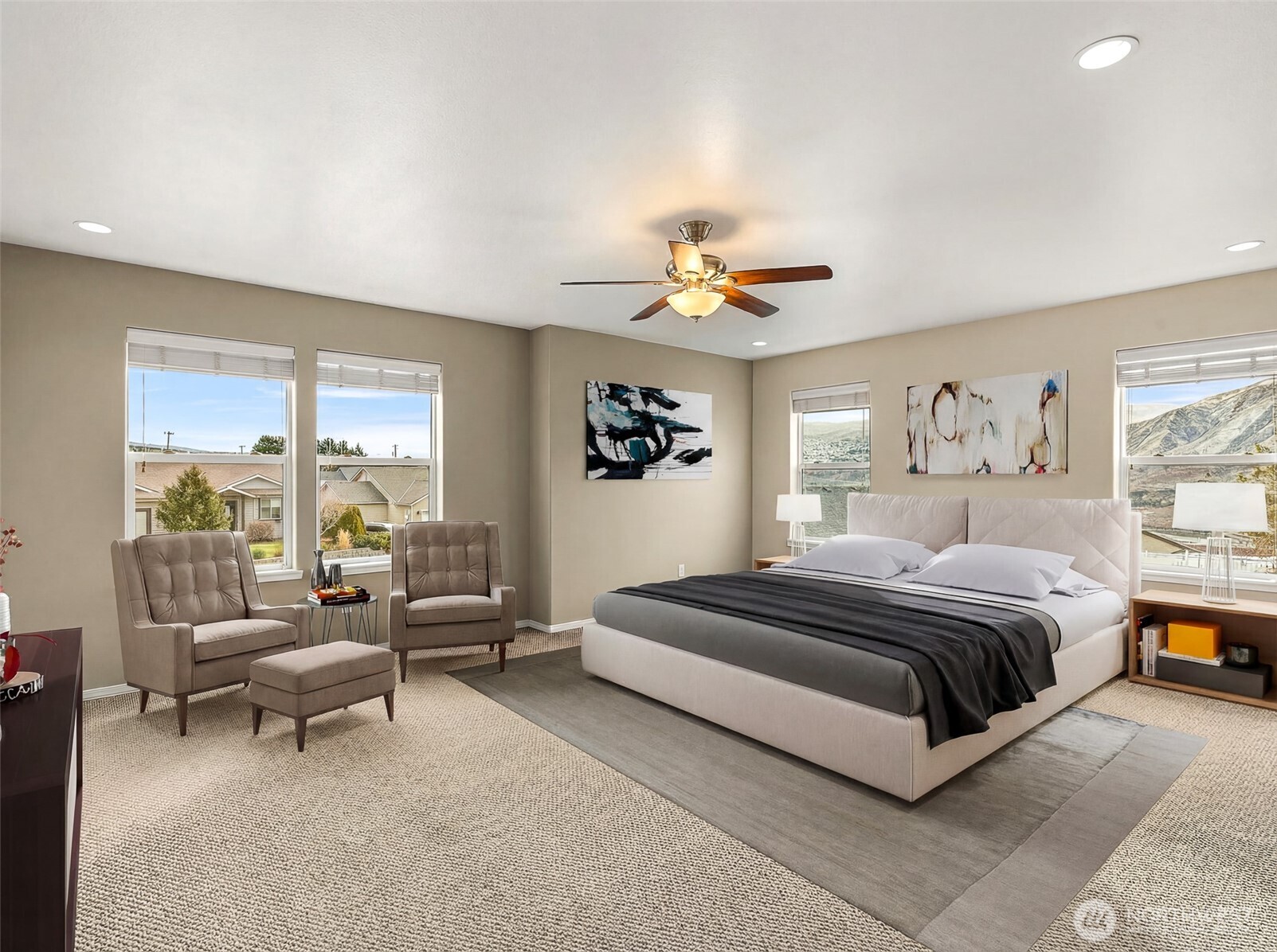 582 S James Avenue , East Wenatchee, WA 98802