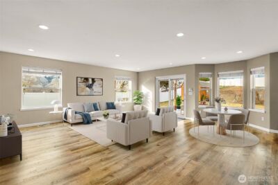 582 S James Avenue , East Wenatchee, WA 98802 - Photo 3