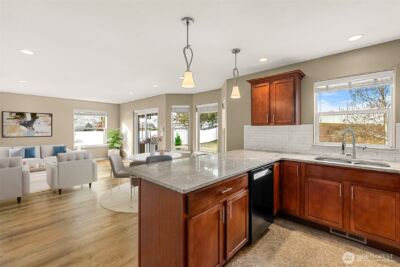 582 S James Avenue , East Wenatchee, WA 98802 - Photo 10