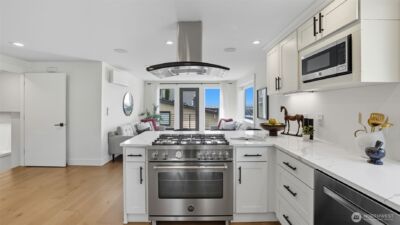 4527 W Raye Street , Seattle, WA 98199 - Photo 12