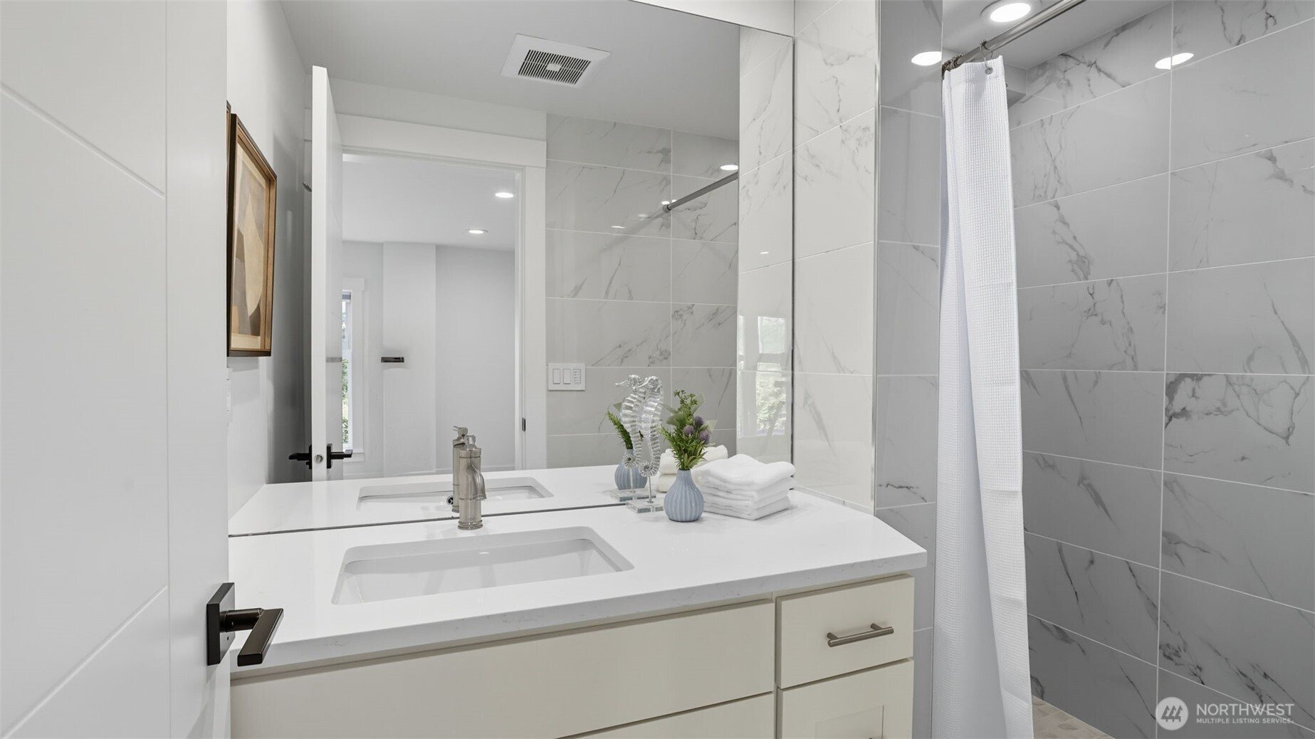 4527 W Raye Street , Seattle, WA 98199