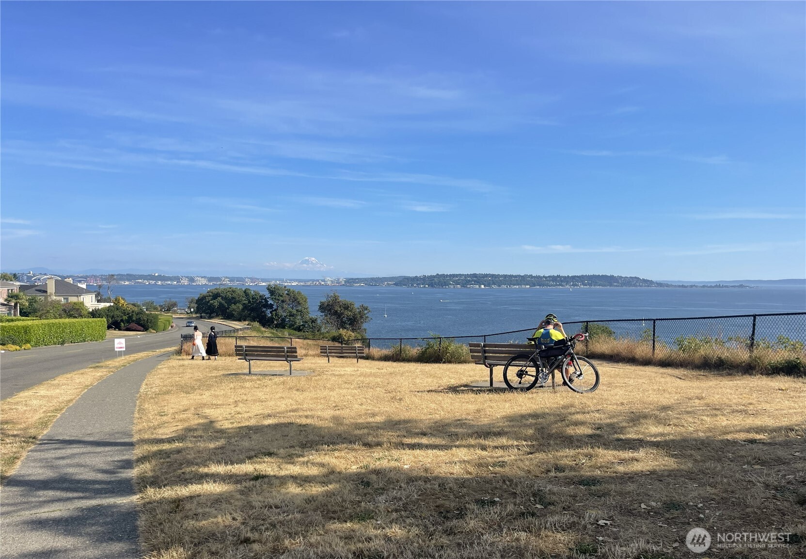 4527 W Raye Street , Seattle, WA 98199