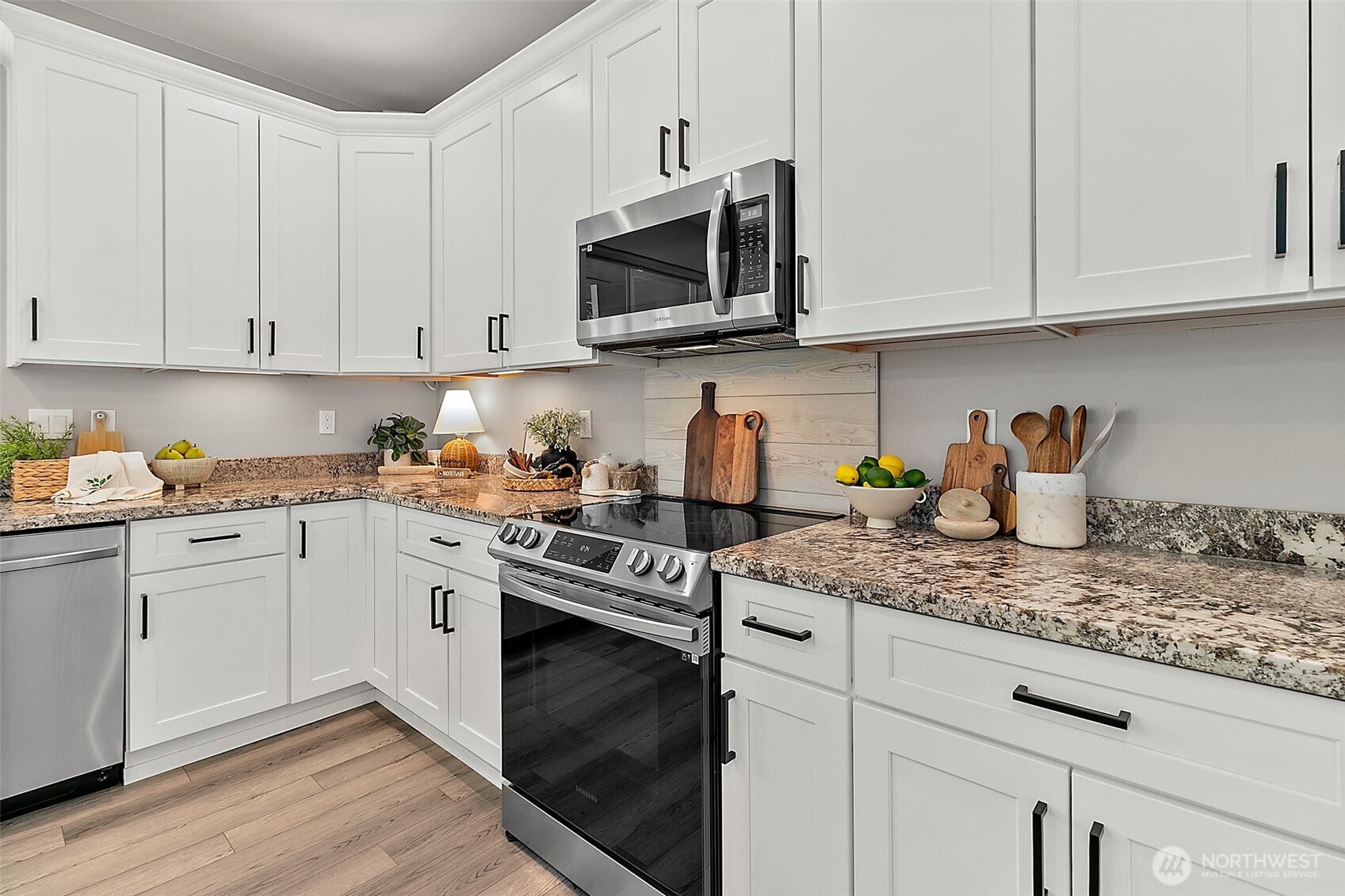 28905 71st Ave E , Graham, WA 98338