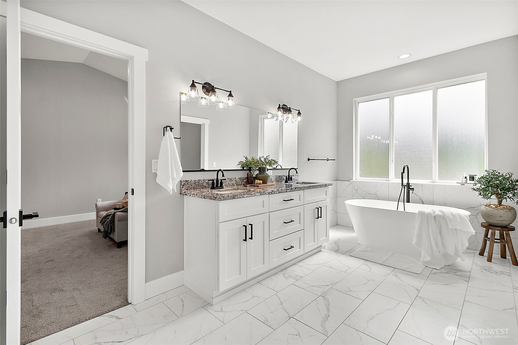 28905 71st Ave E , Graham, WA 98338