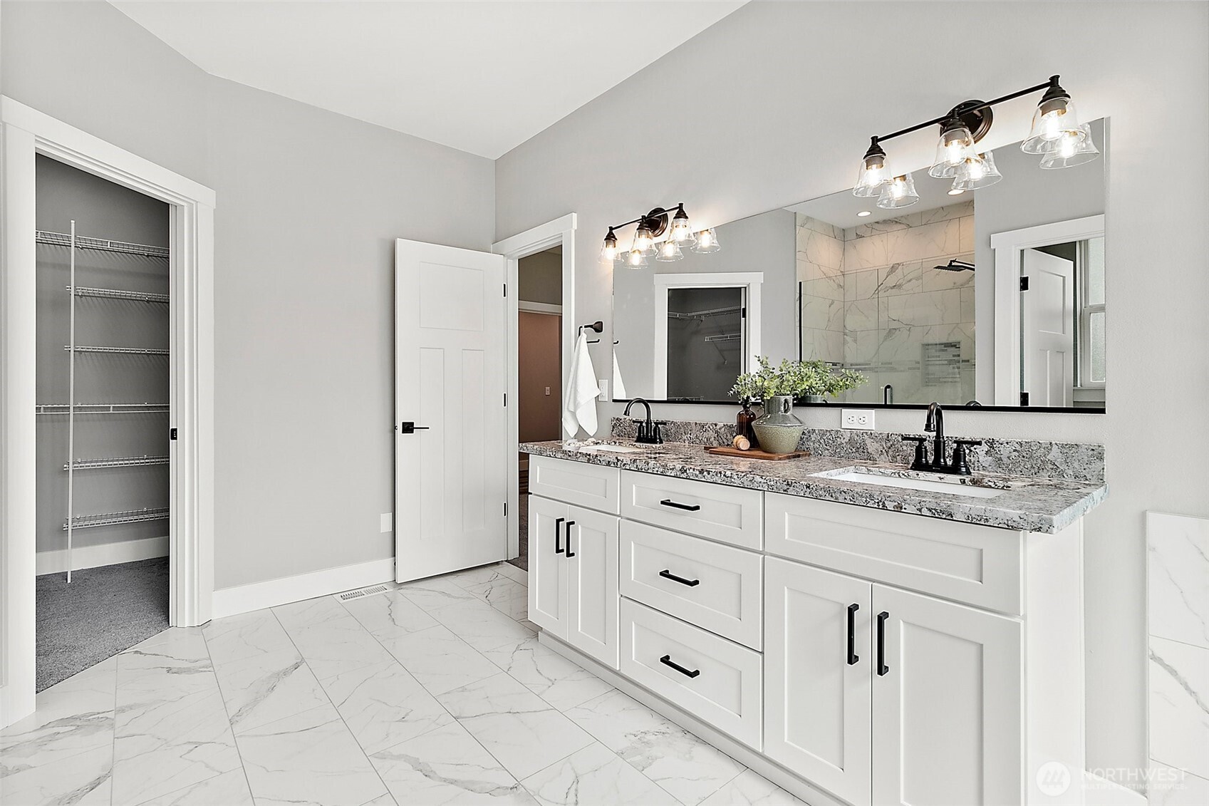 28905 71st Ave E , Graham, WA 98338