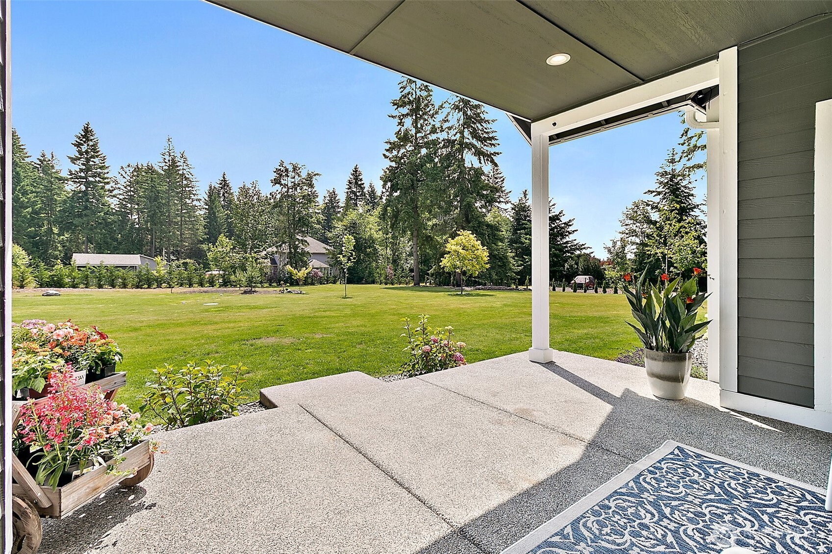 28905 71st Ave E , Graham, WA 98338