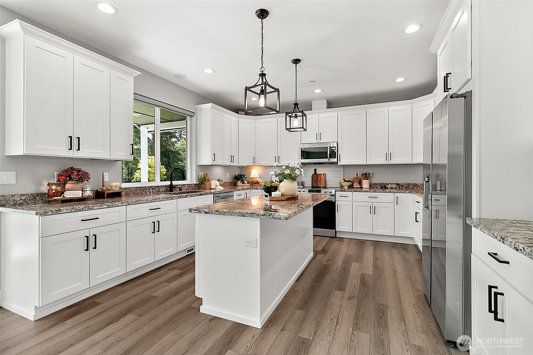 28905 71st Ave E , Graham, WA 98338